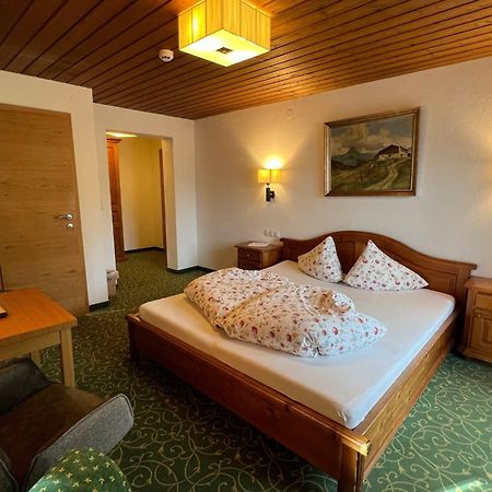 Jenneweinhof Hotell Tux Exteriör bild