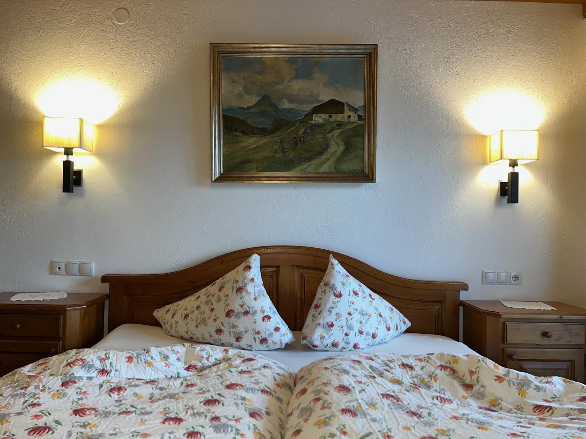 Jenneweinhof Hotell Tux Exteriör bild
