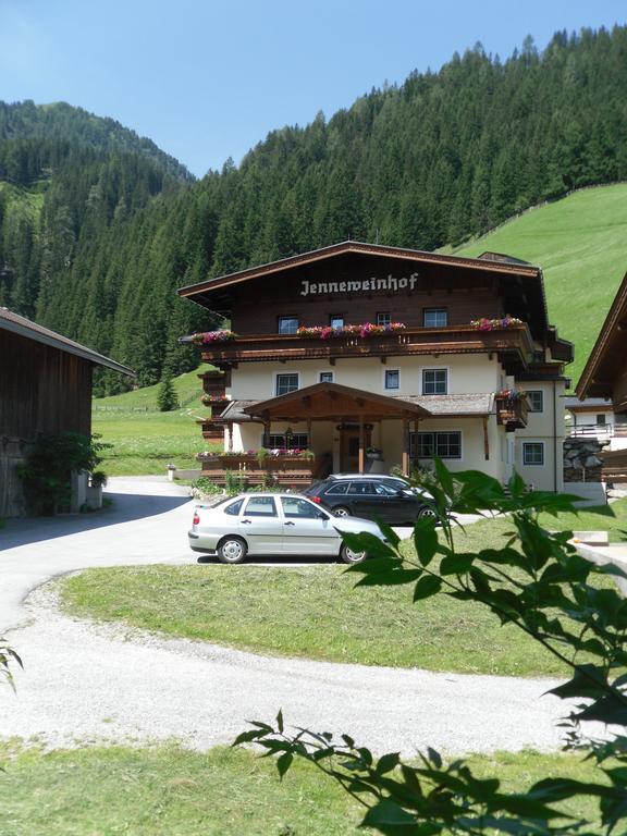 Jenneweinhof Hotell Tux Exteriör bild